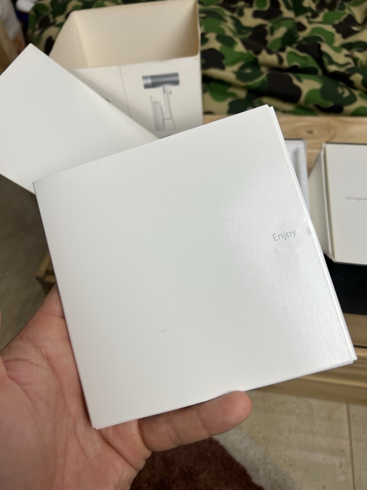 Apple iSight webcam with original box M9330LL/C Used Working Condition