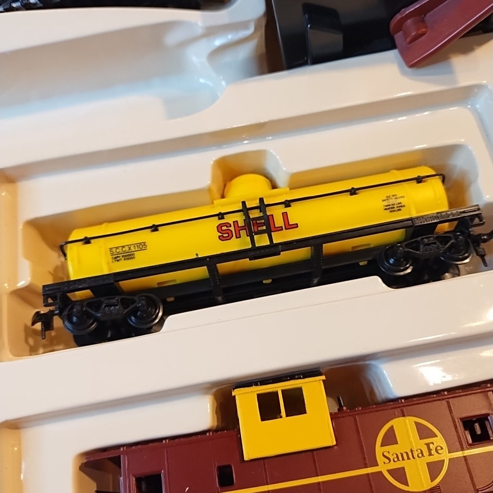Bachman HO Scale Electric Model Train Set