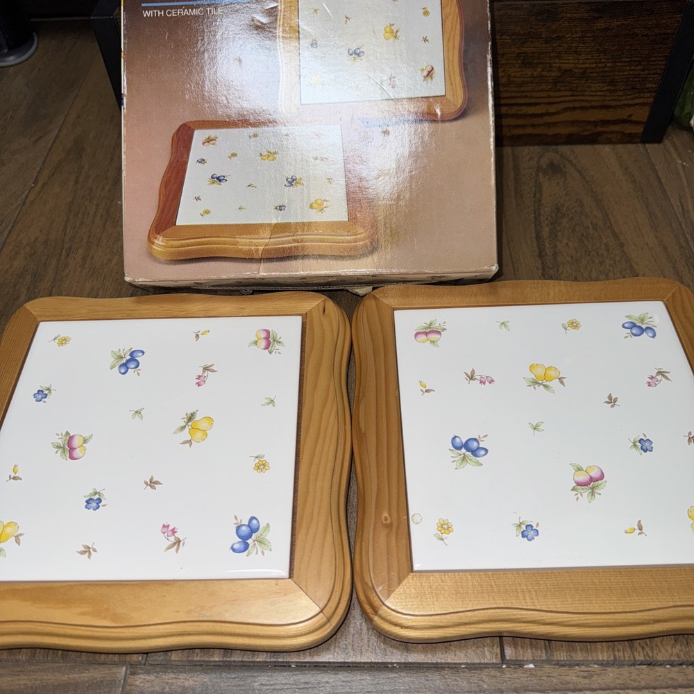 Fruit Chintz 8 inch trivet’s set with ceramic tile