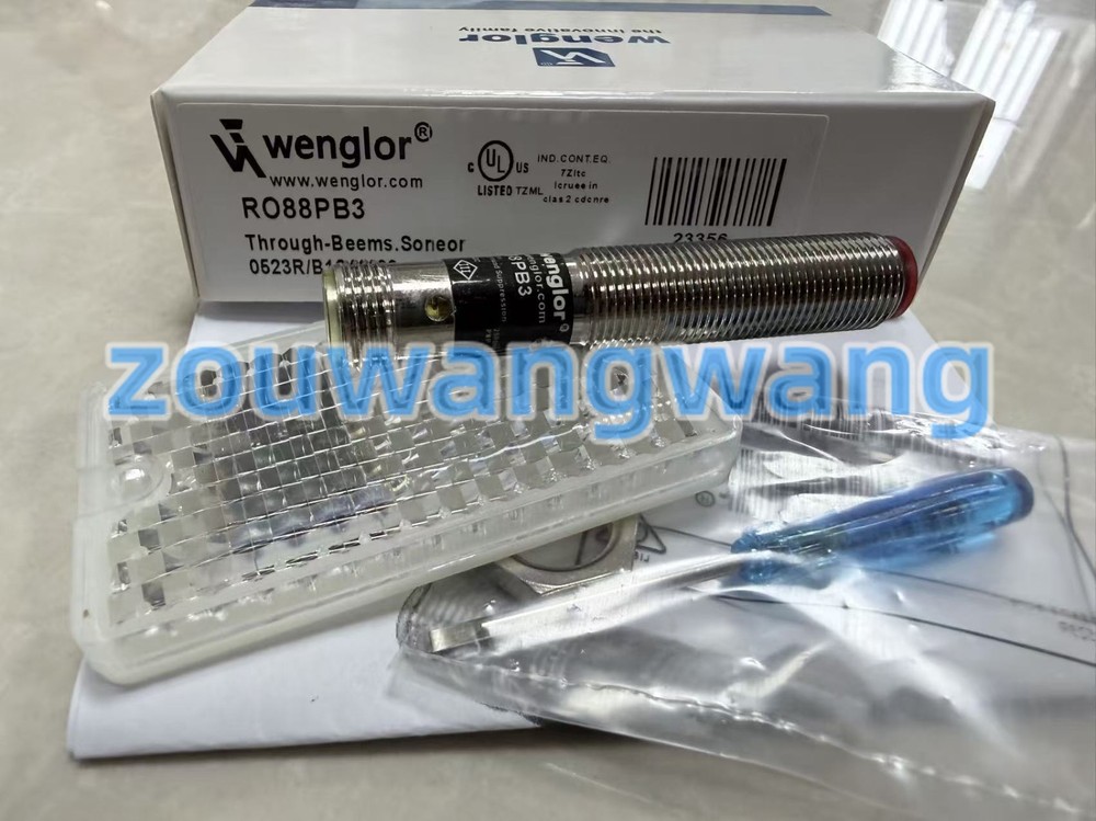 New In Box WENGLOR RO88PB3 Reflex Sensor