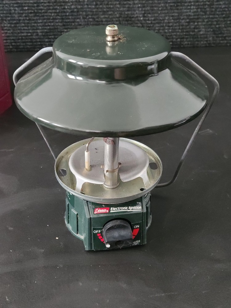 Coleman Electronic Ignition Propane Lantern Model 5154B700 w/ Hard Case - TESTED