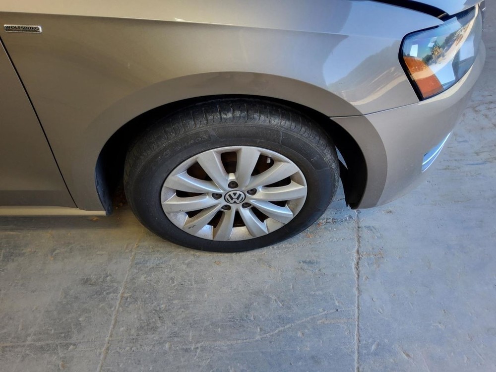 PASSAT 2015 Battery Tray 485737