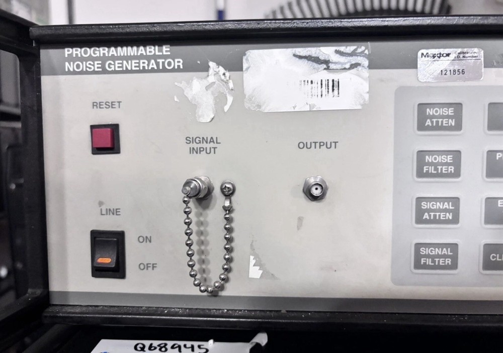 NoiseCom UFX7109 Programmable Noise Generator