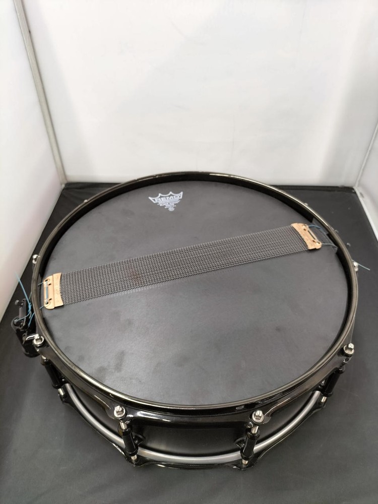 PEARL ULTRA CAST Snare
