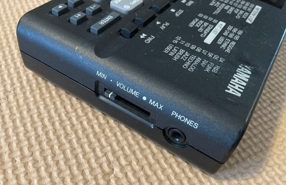 Yamaha RY8 Compact Rhythm Programmer Portable backing machine 1994 Japan