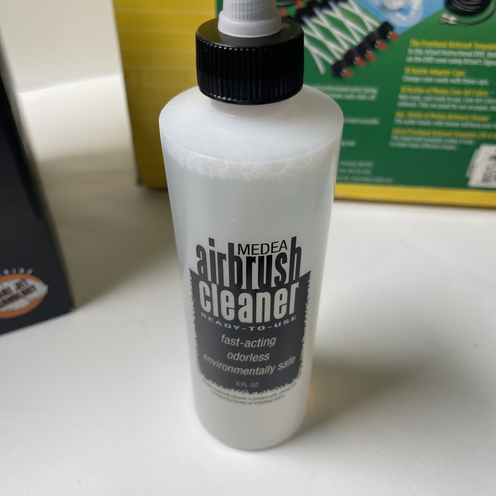 Iwata Airbrush Smart Jet Compressor IWAIS850 + Eclipse Ecl2000 BCS Gift Set