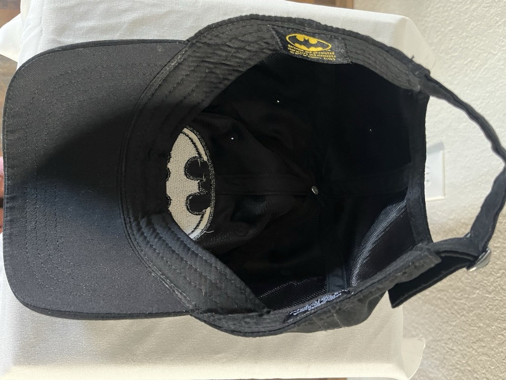 DC Comics Batman Cap Faux Suede Mint Condition [Age 14+] Adjustable Strap