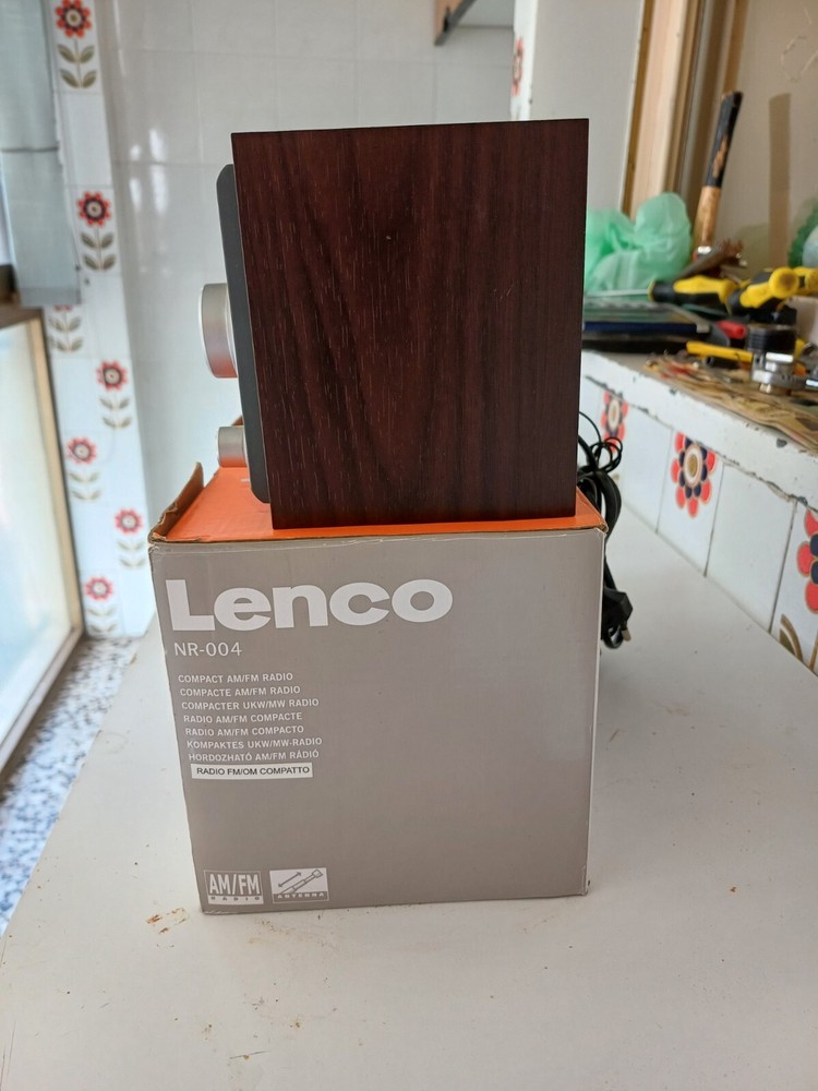 LENCO RADIO MINT