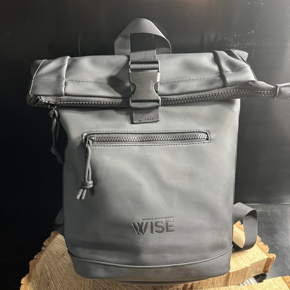 WISE Waterproof Women's Zippered Backpack