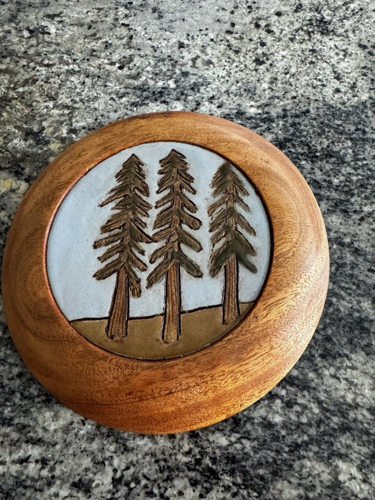 Table Trivet Pine Tree Ceramic 70-89’s Pottery