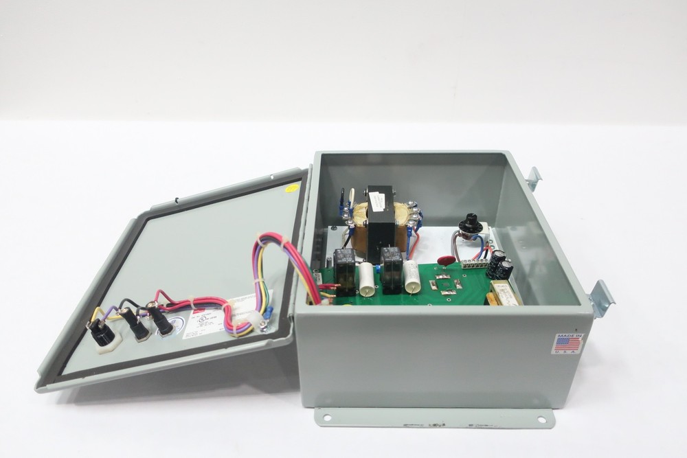 Magnetrol AU-24-50 Electromagnet Control