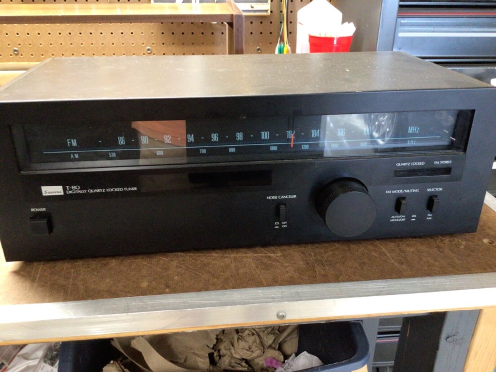 Sansui T-80 digital quartz tuner