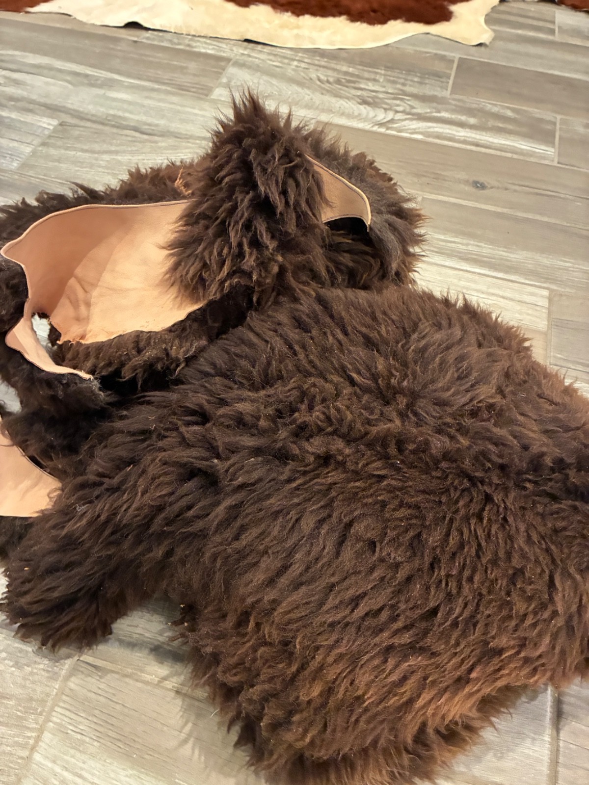 ½ LB Genuine Sheepskin Shearling Scrap Pieces Craft Fur Wool Leather DIY