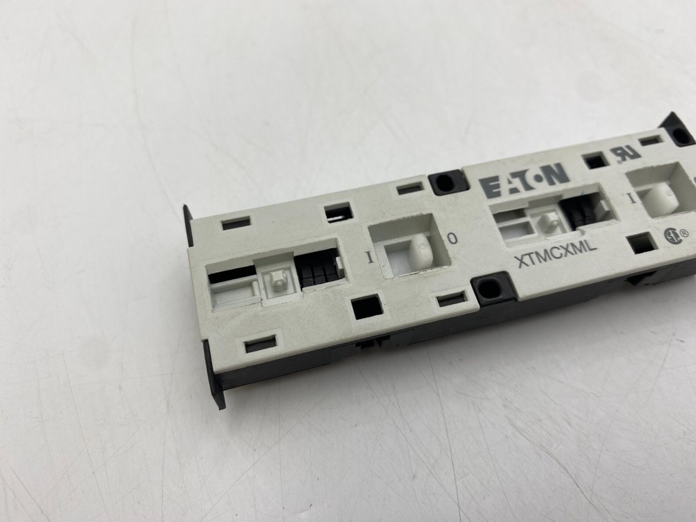 Eaton XTMCXML Black/White Mechanical Interlock for For Mini IEC Starters - Used