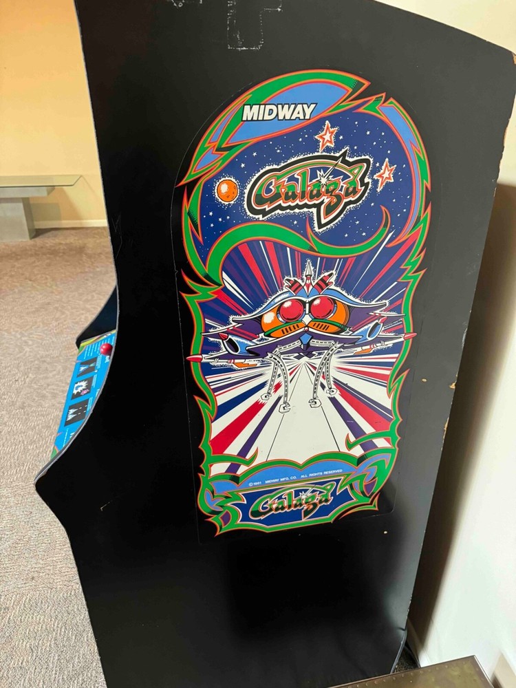 GALAGA ARCADE MACHINE by NAMCO - 1981 Classic
