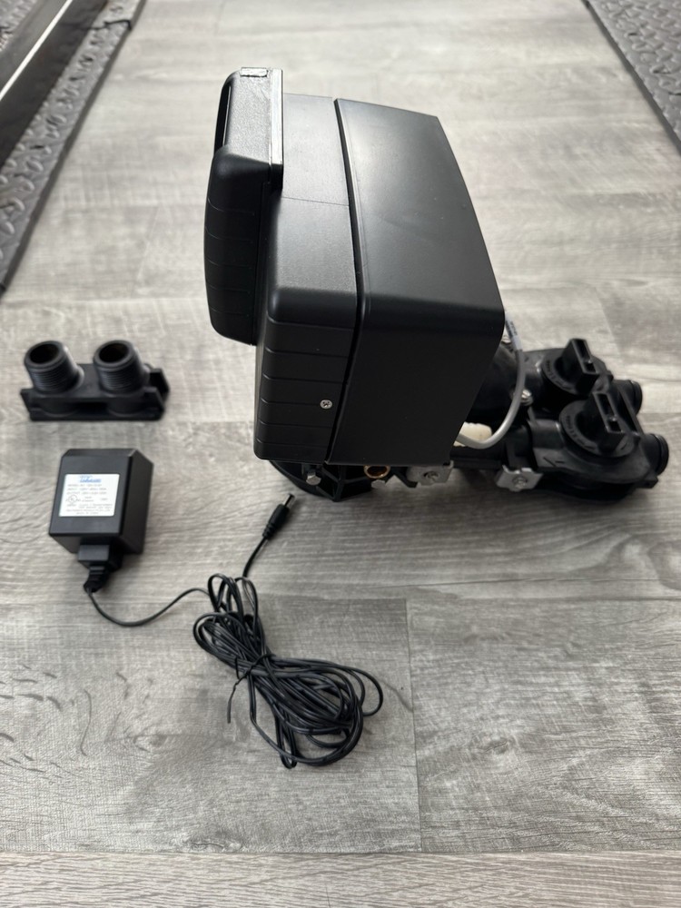 Fleck 5600 SE/STX Controller Head With Bypass Valve.