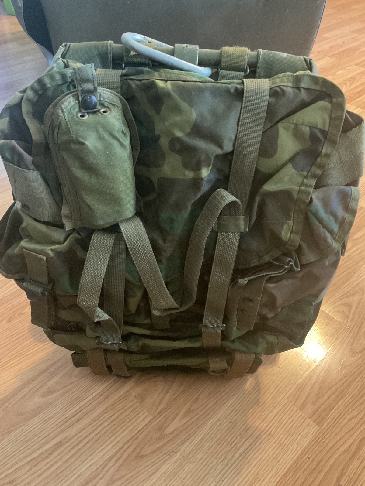 1970/U.S. MILITARY L. GREEN LC ALICE FIELD PK.RUCK FRAME KIDNEY PAD&STRAPS