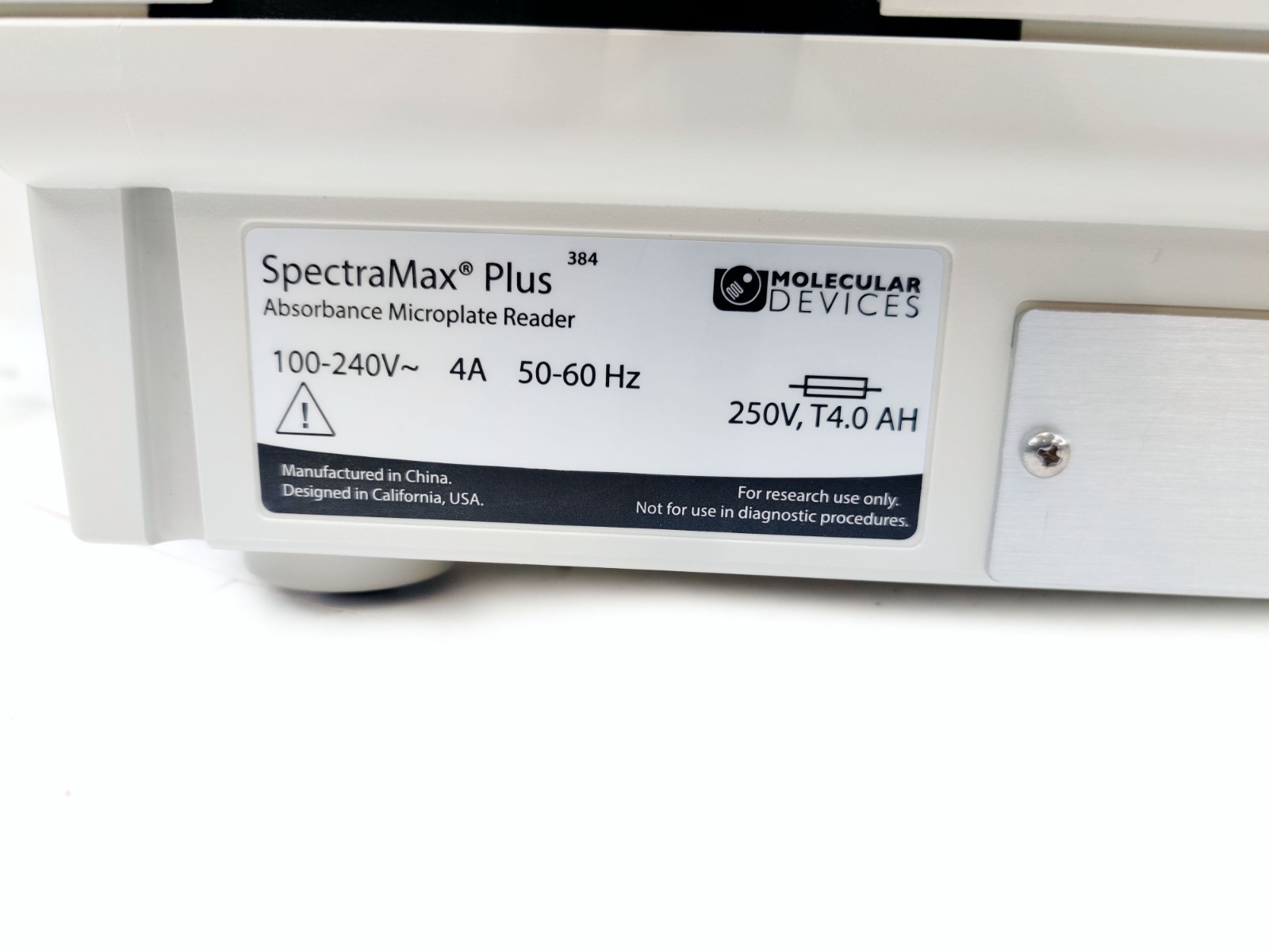 Molecular Devices SpectraMAX Plus 384 Microplate Reader Spectrophotometer