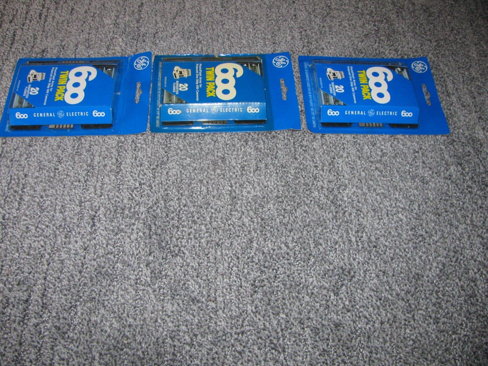 Vintage GE 600 Array Flash Bars- 20 Flashes - for certain Polaroid 600 Cameras