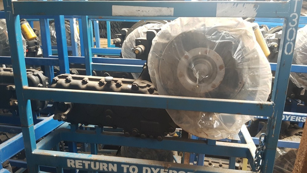 CAT Telehandler Gearbox TH408D gearbox/ беріліс қорабы/коробка передач/ 变速箱