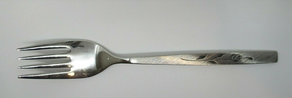 ONEIDA STAINLESS CAPISTRANO SALAD FORK -  6 1/4" - 01D