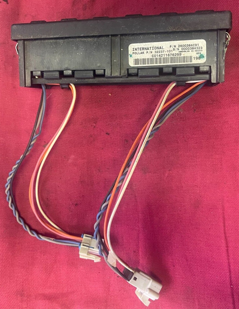 International PROSTAR SWITCH PANEL Dash Panel - 2600384C91, 32237-101
