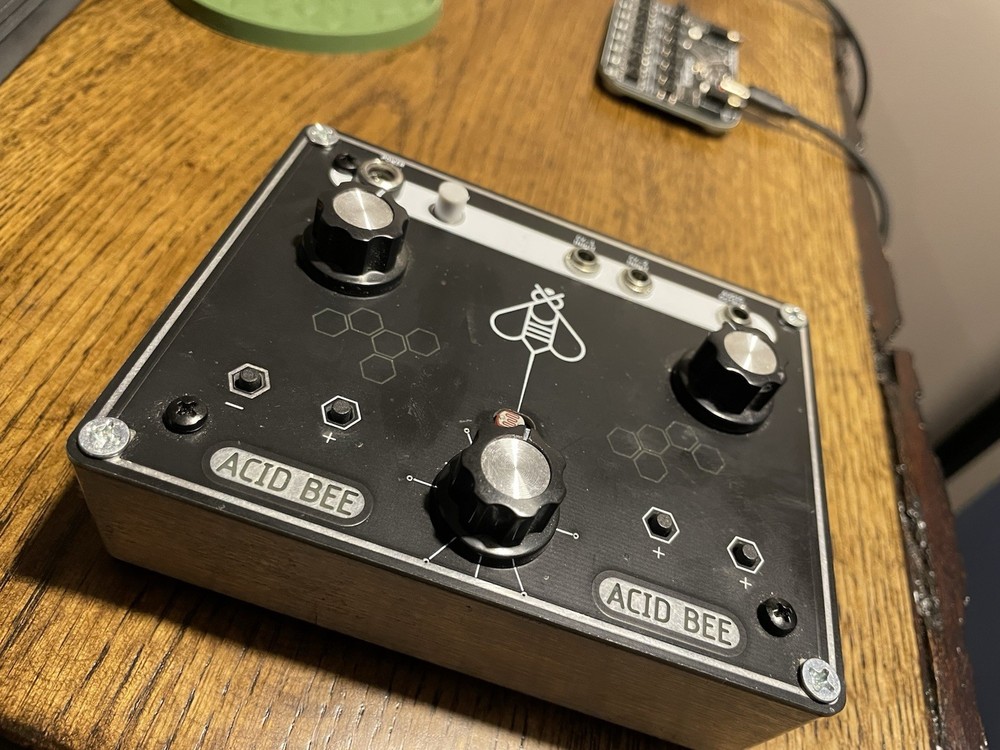 Acid Bee (Error Instruments) Bassline Generator (with Power Supply)