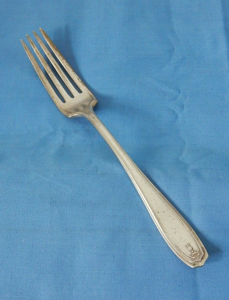 1881 Rogers Oneida Silverplate 1919 Chippendale Adair Fork
