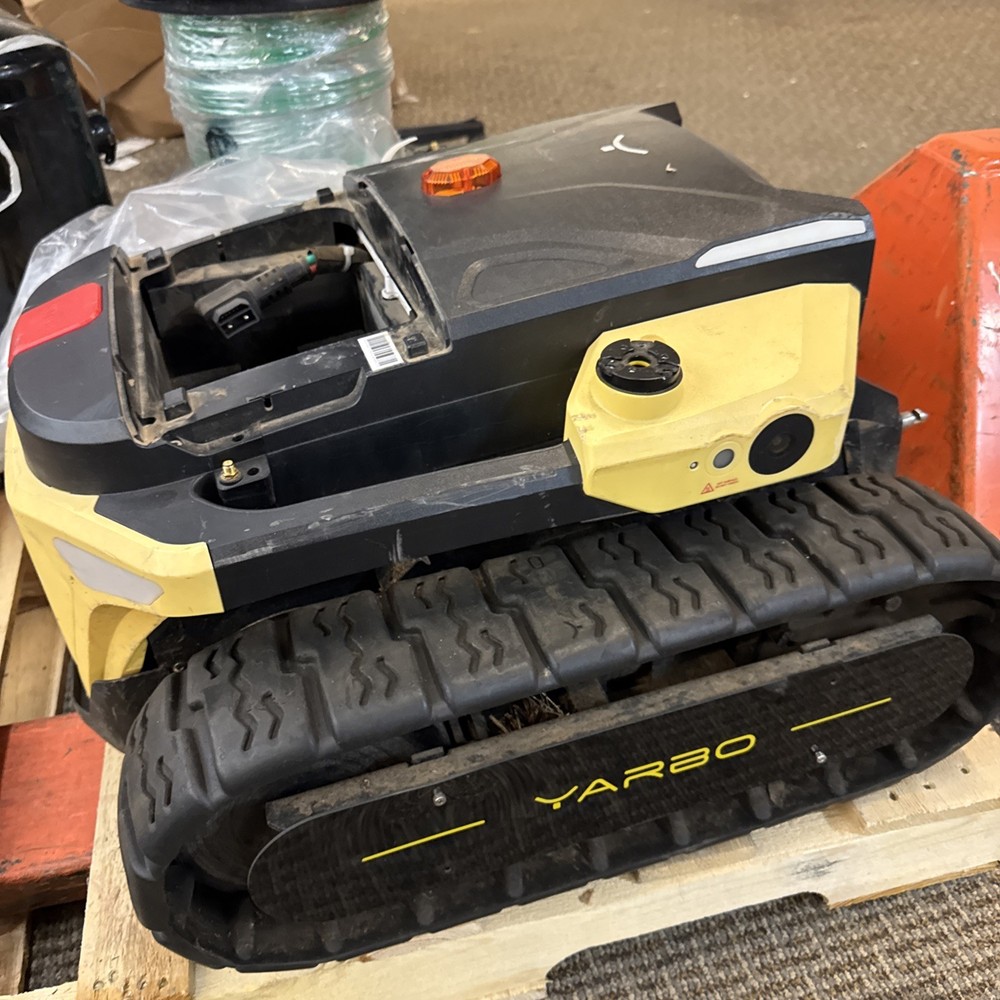 YARBO Core Modular Robot For Parts Not Tested