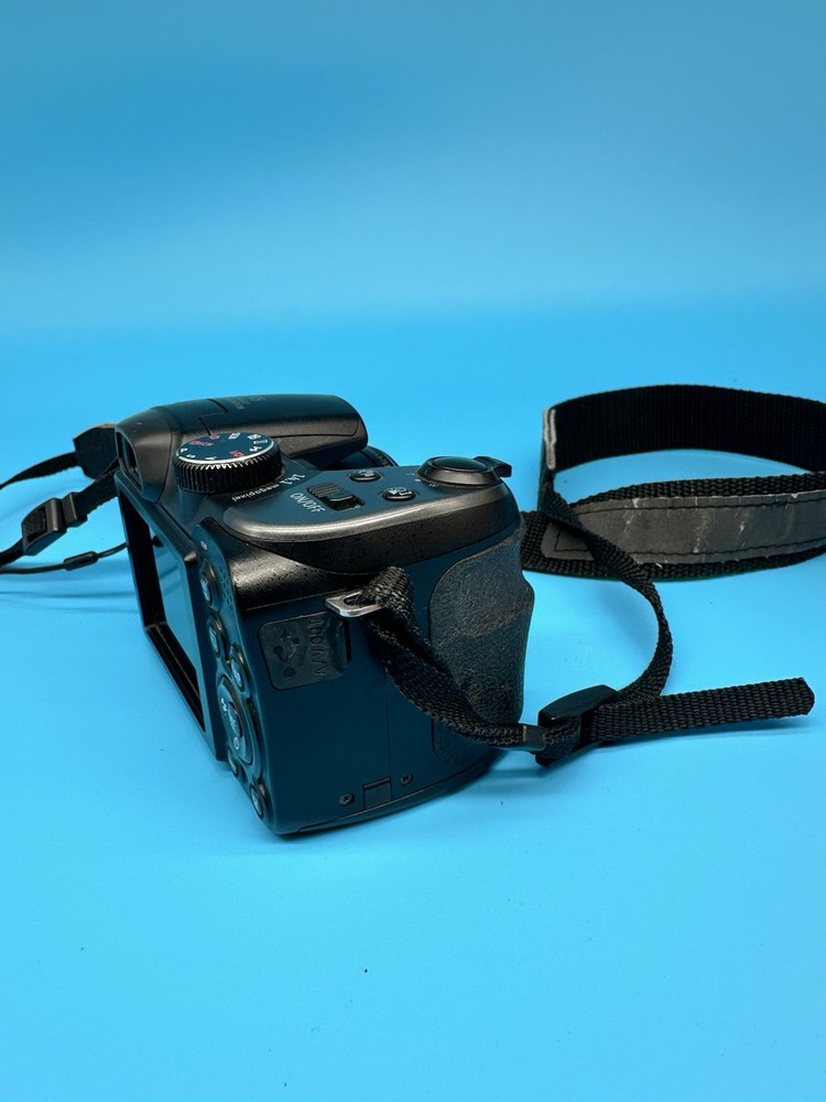 GE X5 14.4MP digital Bridge camera, Black - Tested