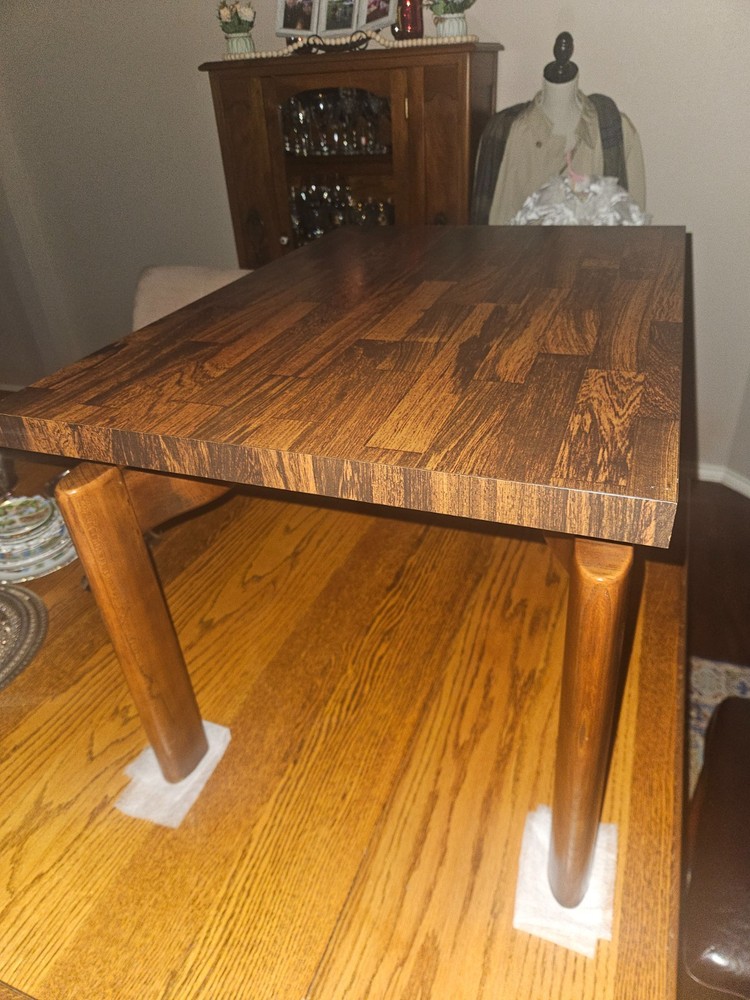 Mid Century Modern Jens Risom Side Table with Formula laminate top Beautiful