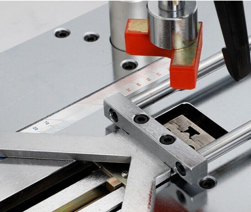 Bench-Top Type Picture Frame Underpinner Desktop Pneumatic Nail Angle Machine