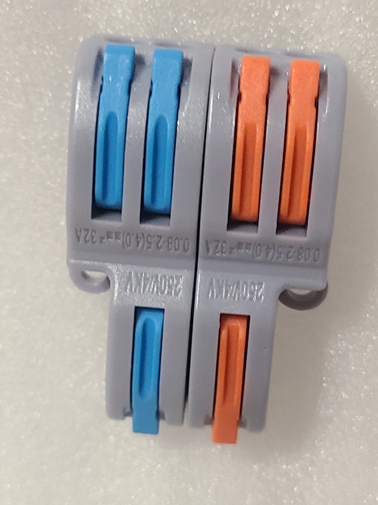 2 in 4 out Reusable Spring Lever Terminal Block Electrical Cable Wire Connectors