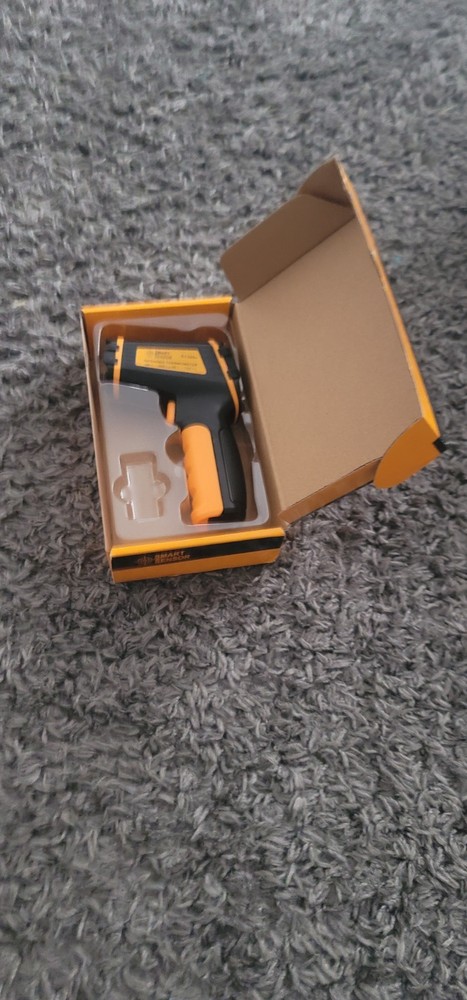 Smart Sensor Infrared Thermometer ST390+