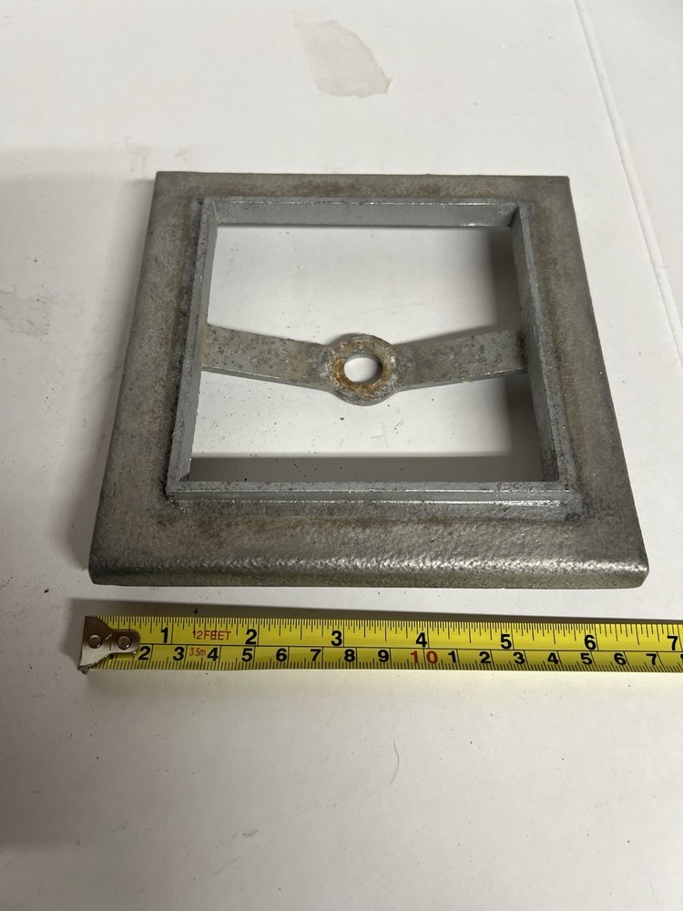 Sun 5 Cent Peanut Nut Machine Nickel - Vintage Push Pull Coin