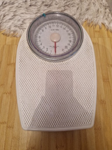 Vintage Scales Step On up to 21 Stone with Counters White