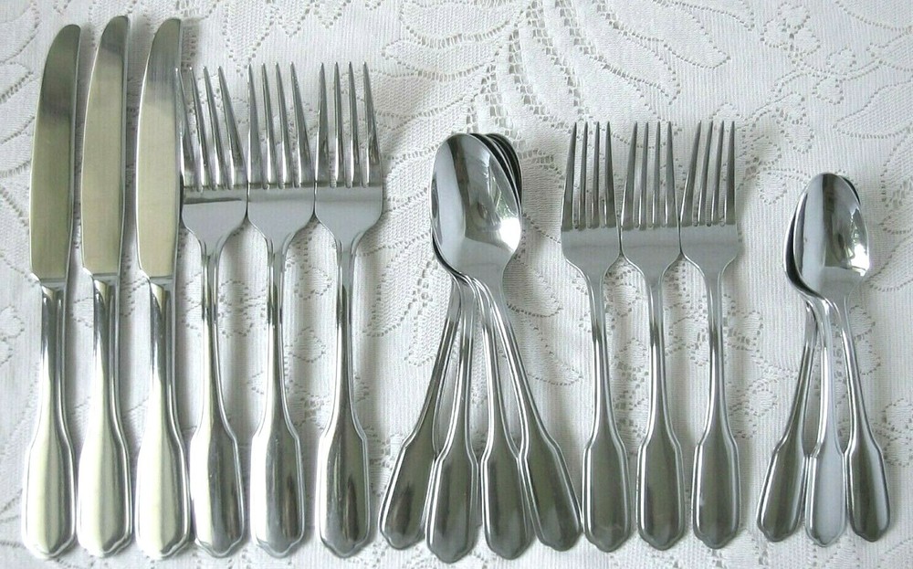 ONEIDA Stainless Flatware Bundled Lot 16 Pieces WALSTON