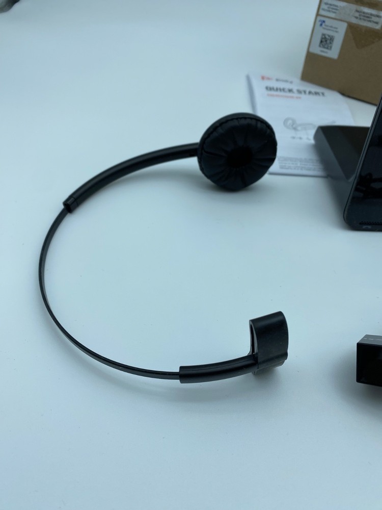 Plantronics CS540 Wireless Headset System + HL10 Handset Lifter – Black