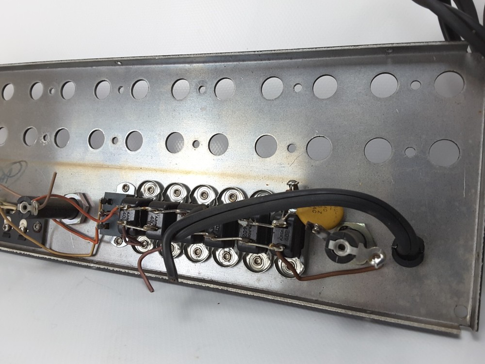 MCINTOSH C32 PREAMPLIER PARTS: BACK PANEL