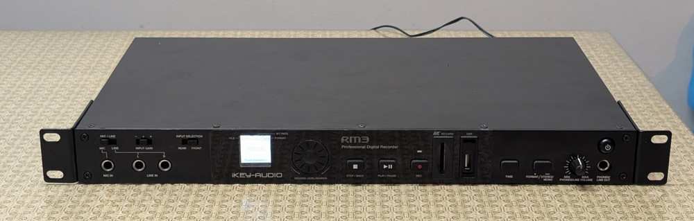 iKEY-AUDIO RM3 Rackmount Professional Digital Recorder - Working