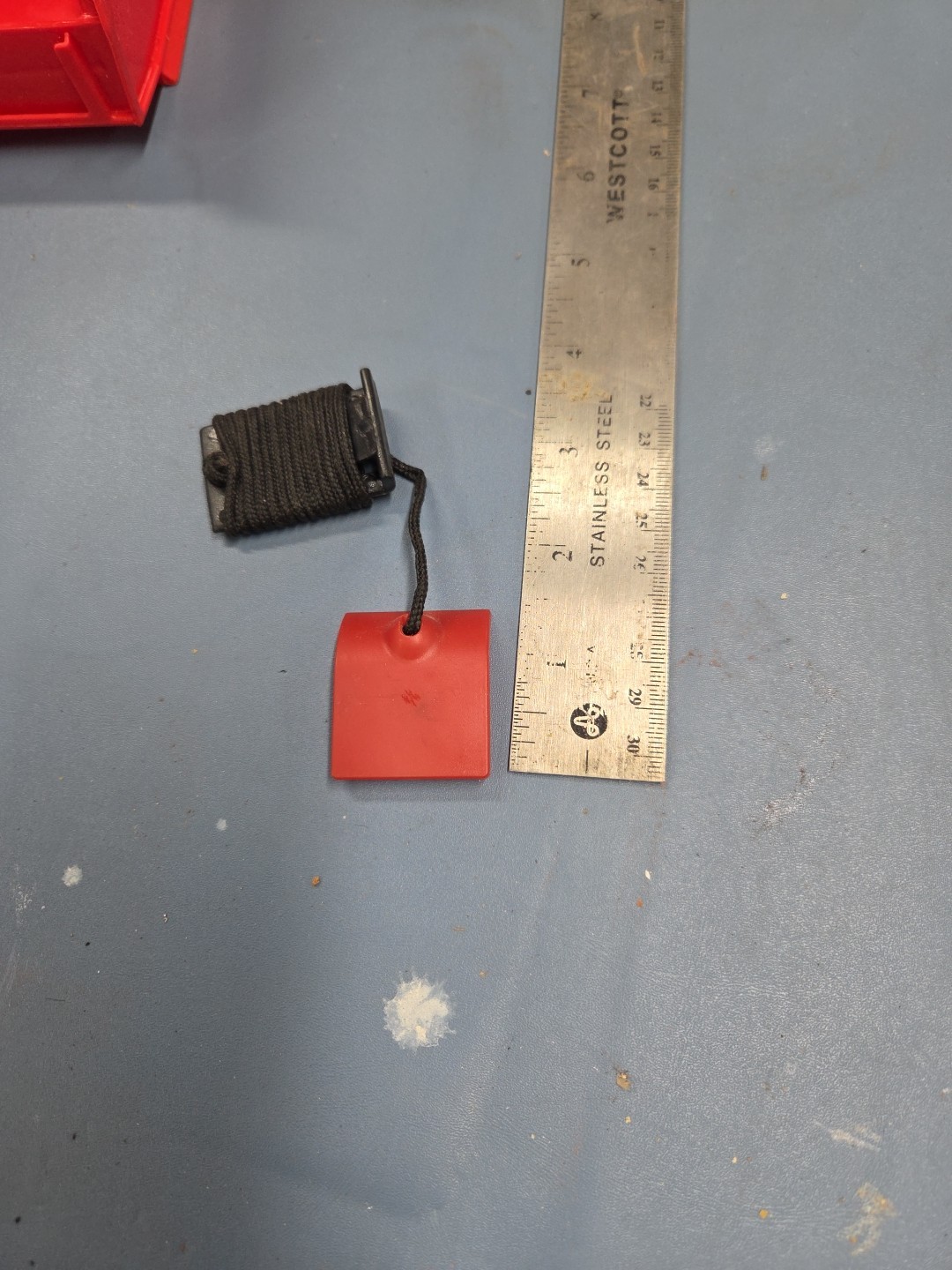 TREADMILL KEY 260830  Proform Safety Switch Stop Magnet Crosswalk XP 395 397 580