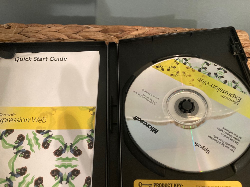 Microsoft Expression Web (Upgrade & Training Tutorial) w/Key