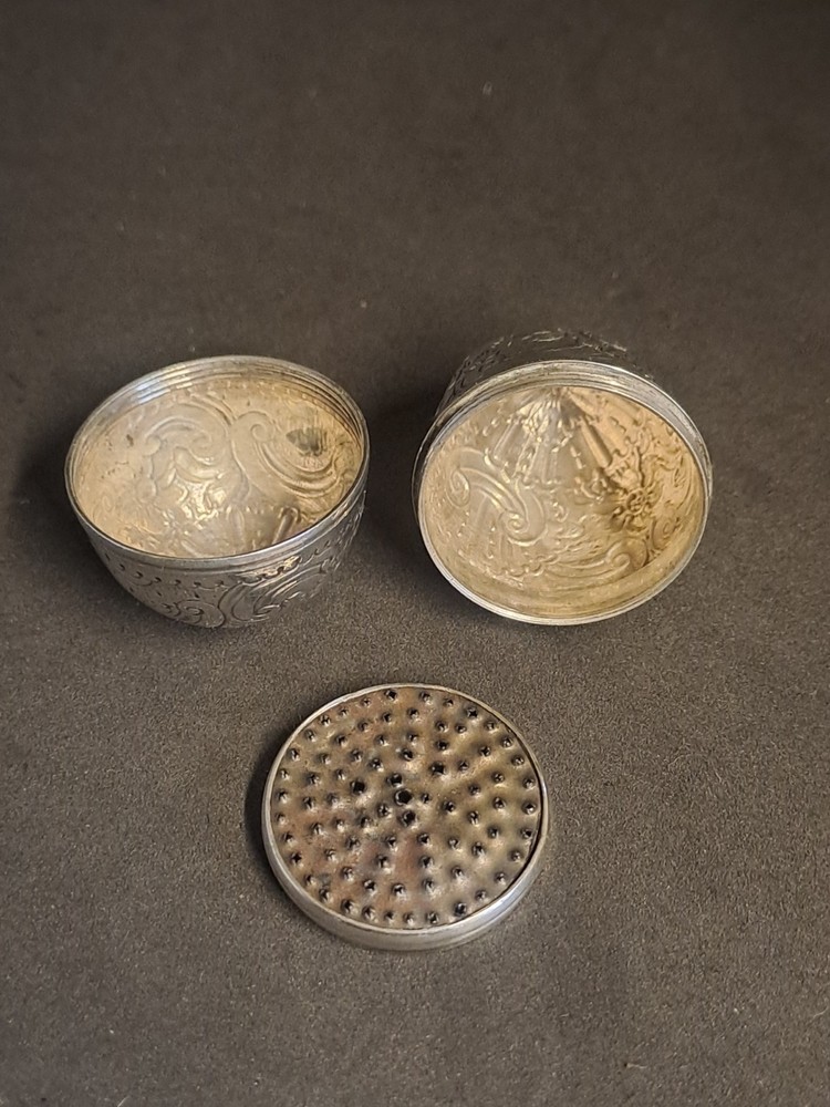 Georgian Solid Silver Floral Egg Nutmeg Grater. Samuel Meriton.