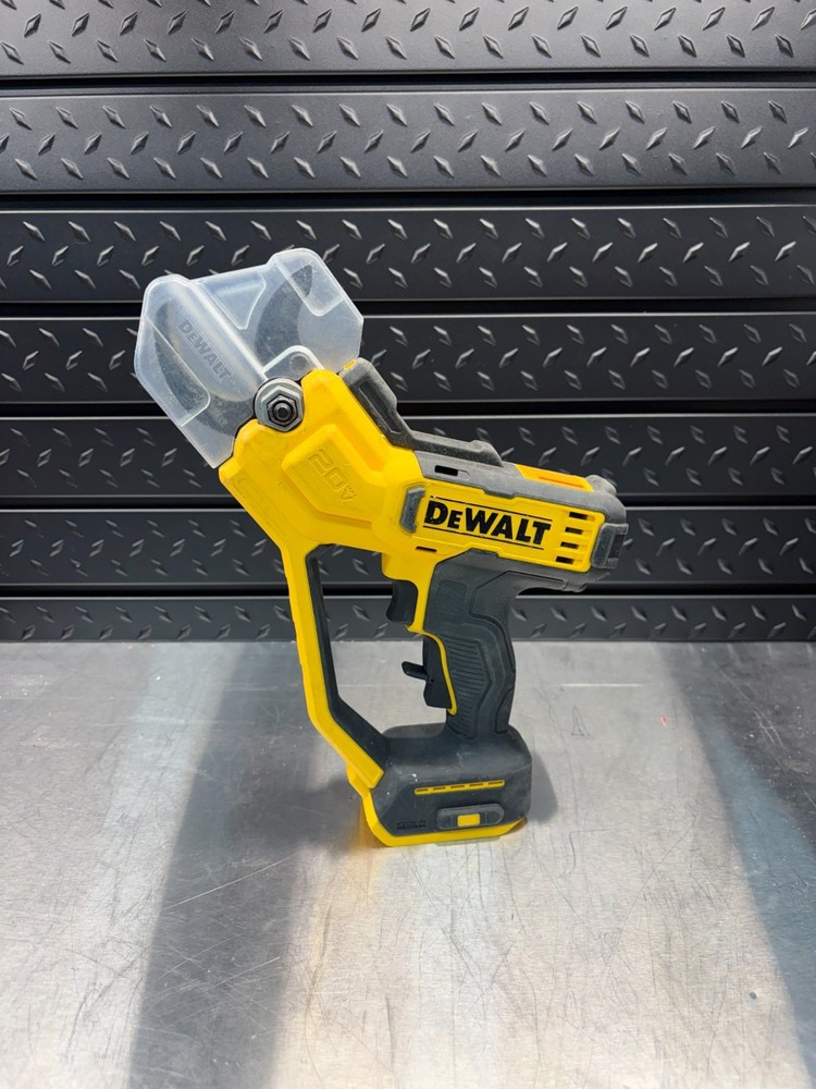 DEWALT 20V MAX Cordless Battery Powered Pruner (Tool Only)