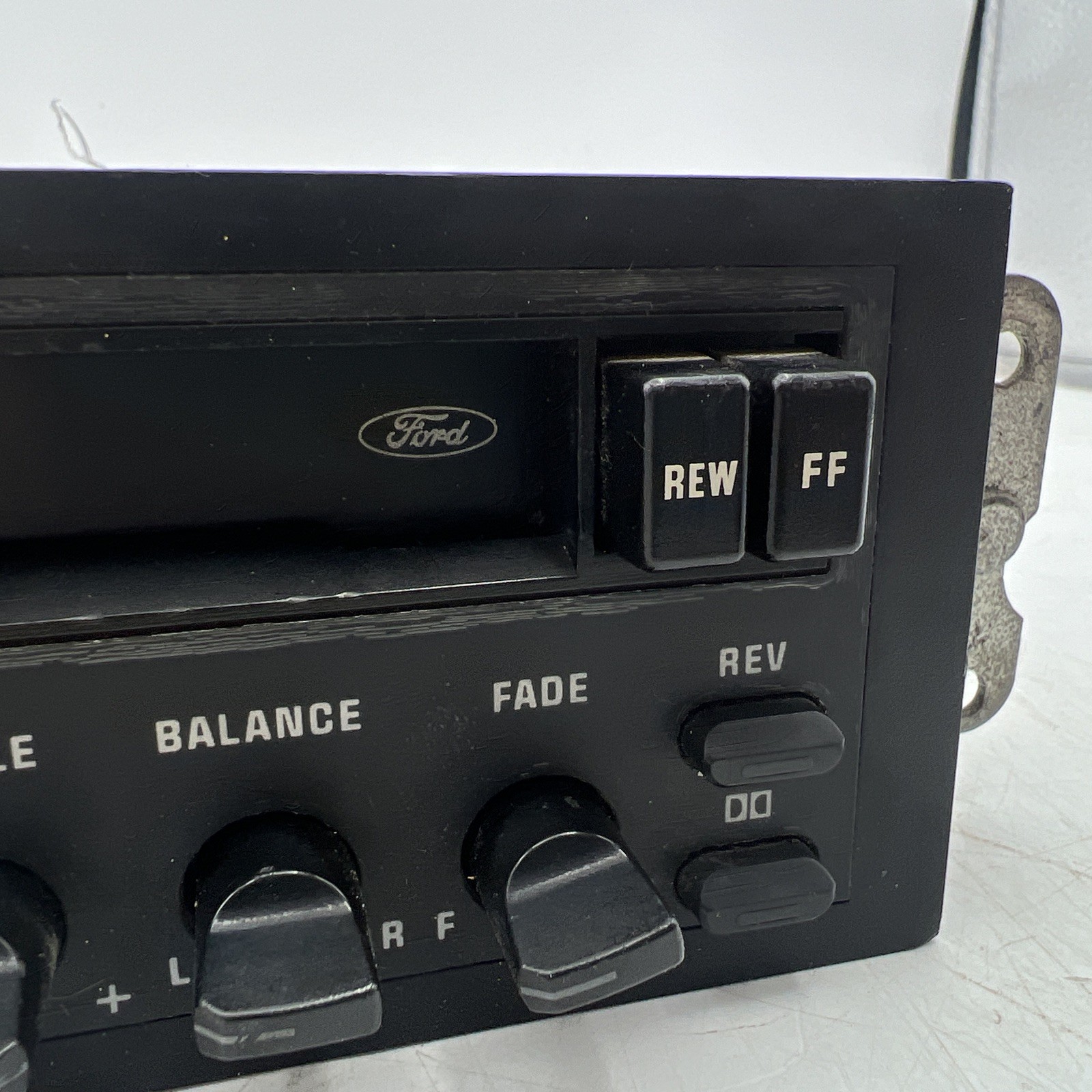 87-97 Ford Radio AM FM Stereo Cassette Mustang Escort Thunderbird Capri