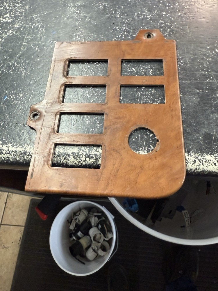 PETERBILT IGNITION SWITCH PANEL S64 6015 460