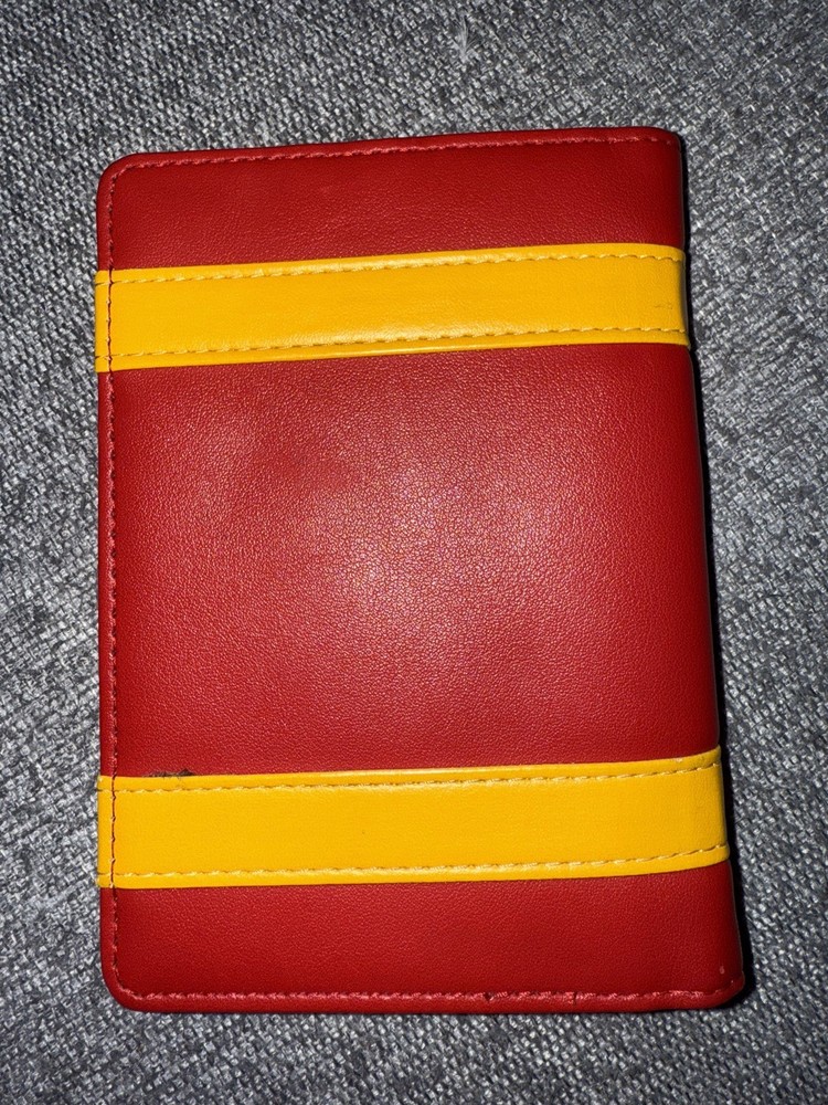 Universal Studios Harry Potter Gryffindor Passport Holder/ Wallet NWT