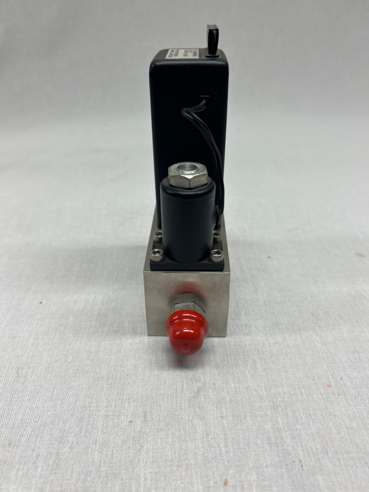 Brooks Mass Flow Controller Model 5851E (E133). New