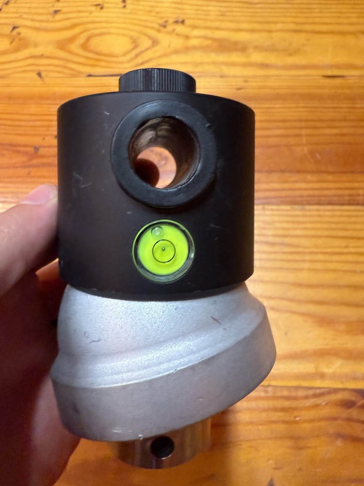 Tree Mount Leveler
