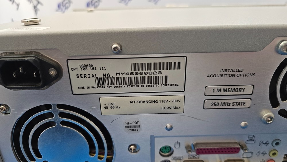 Agilent 16802A : Logic Analyzer with option 103, 101, 111
